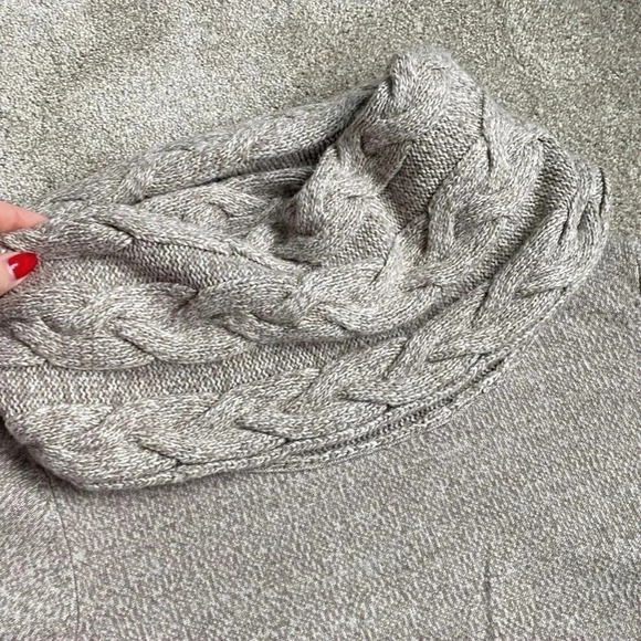 New York & Company Three Quarter Sleeve Knit Braided Turtleneck Tan Sweater M - Picture 10 of 11